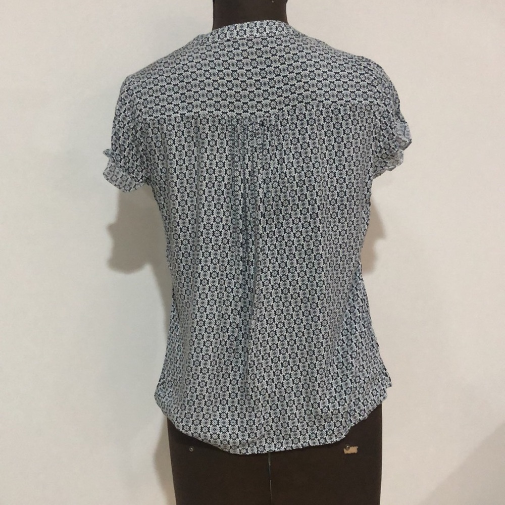 (👚3 for $20) lightweight office T-shirt to suit size 8-10 - Picture 4 of 4
